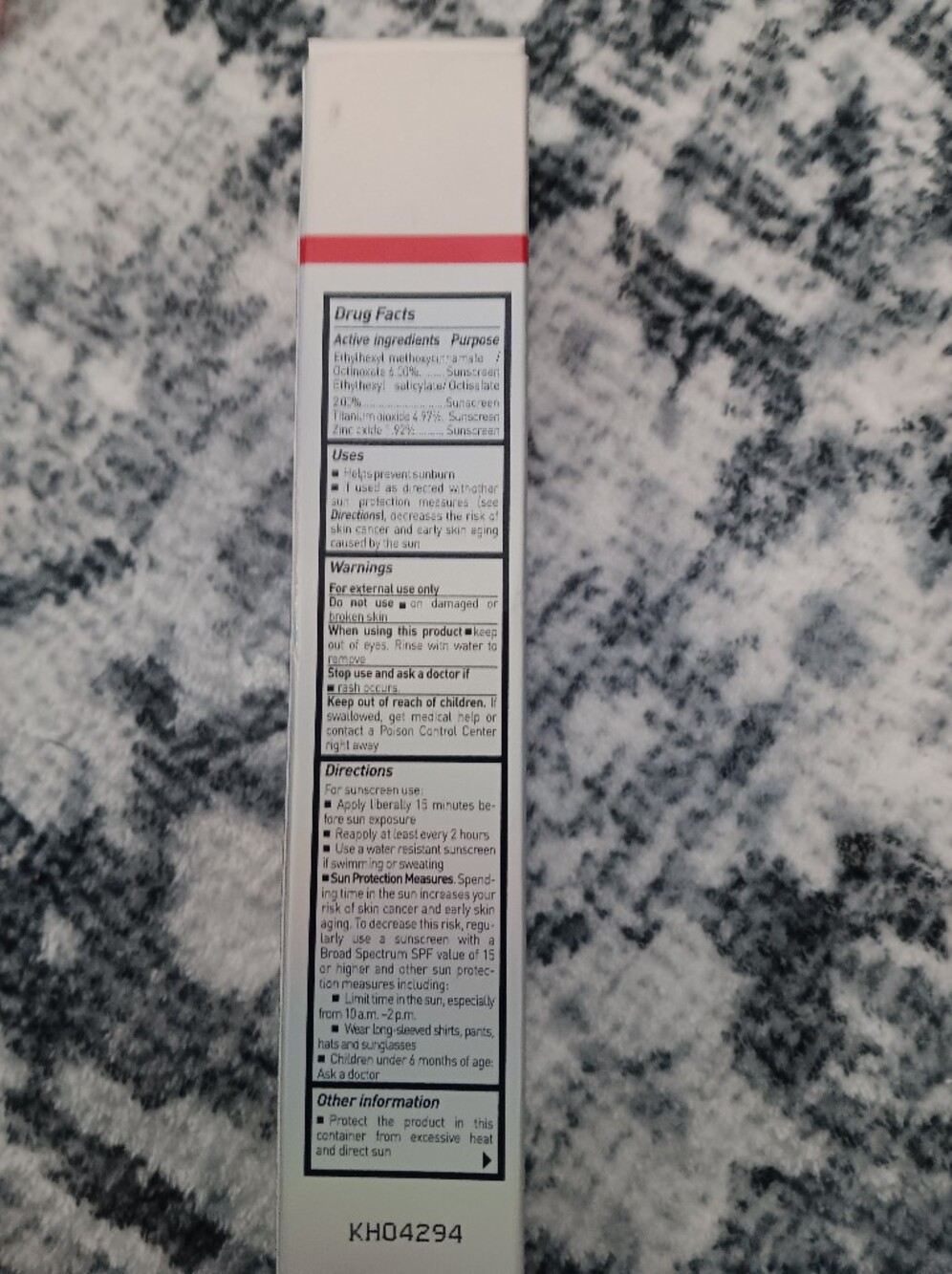 CC Crème High Definition Radiance Face Cream - Doré Medium Color 5 Available. - Picture 2 of 4